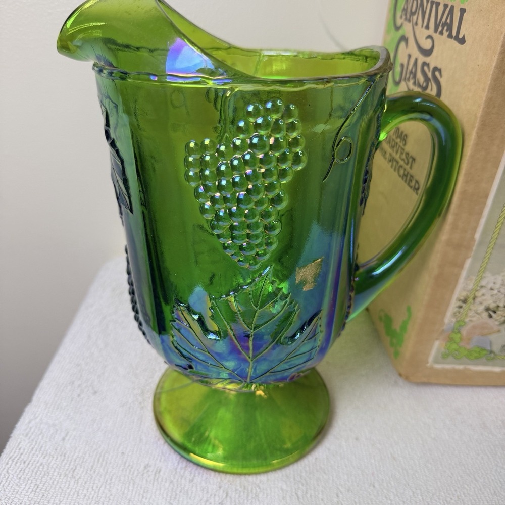 Vtg Indiana Glass Harvest Grape Carnival Glass Iridescent Green Water Pitcher - Picture 9 of 12